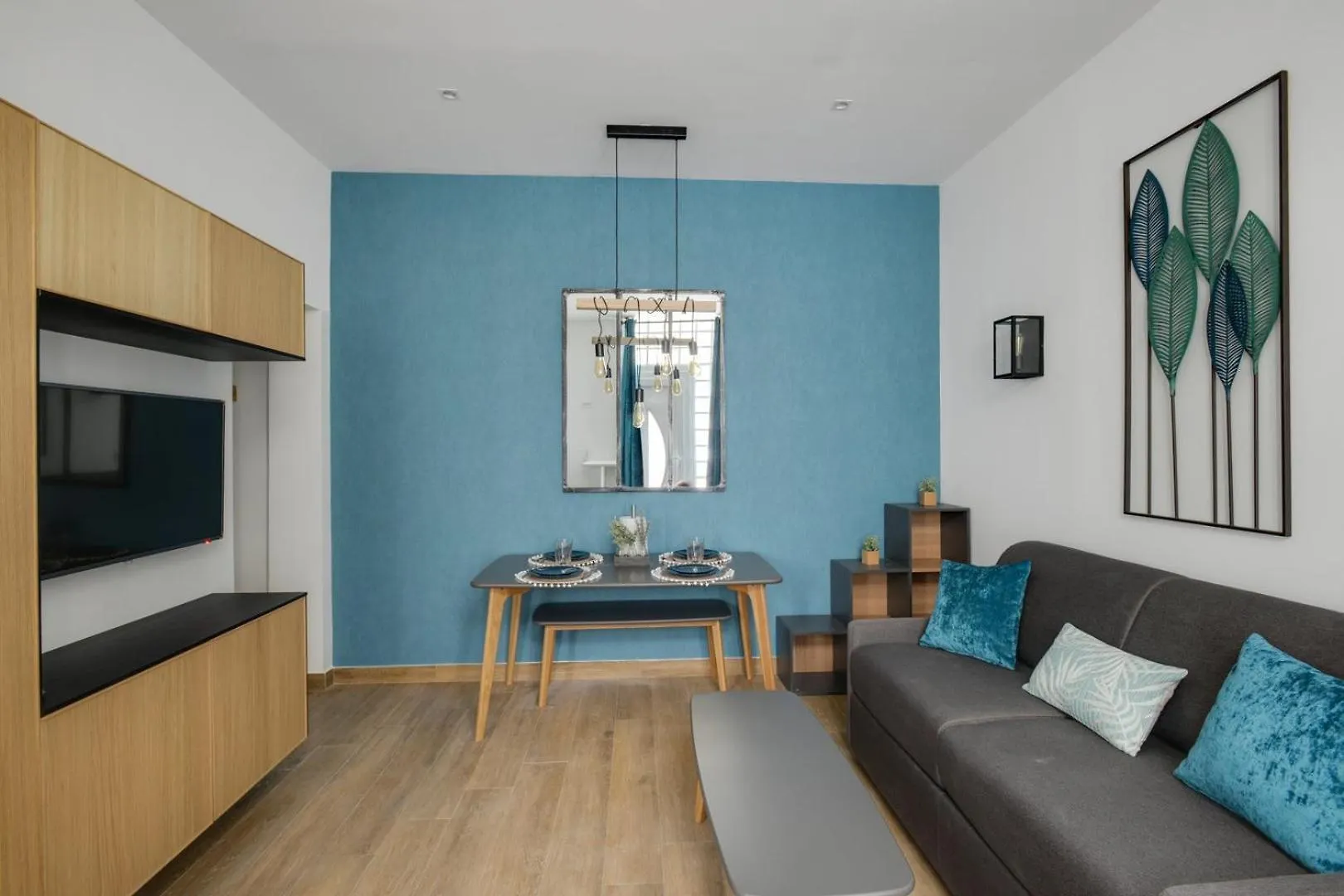 Bluestay 8 - Charmant Appartement A Paris 12 0*,  France